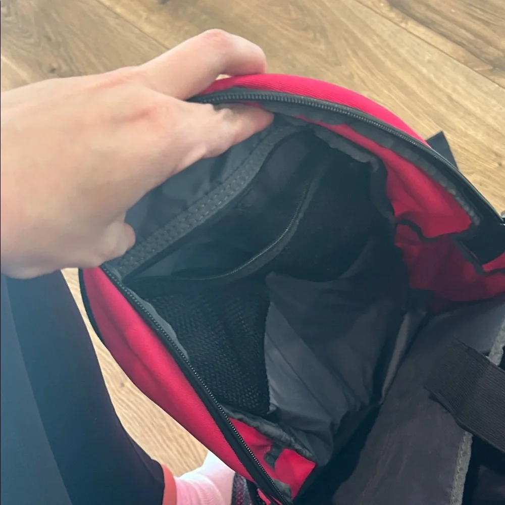 Nike Pink Womens Backpack GREAT CONDITION lots of pockets